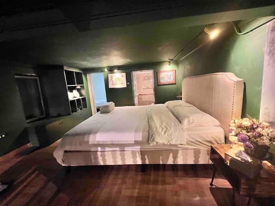 3BR Hidden French Villa in Hoan Kiem