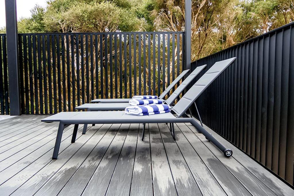 Rye Back Beach Pool House photo 3