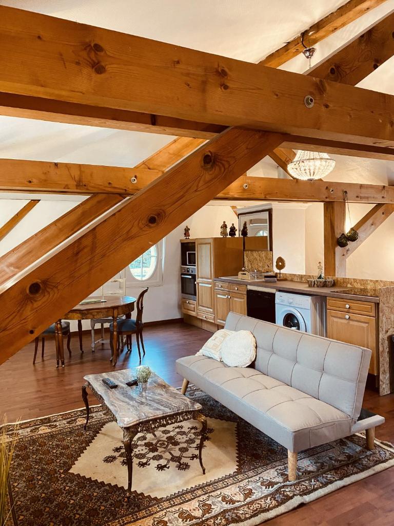 LA MARIEFACTURE - Comme sous les toits