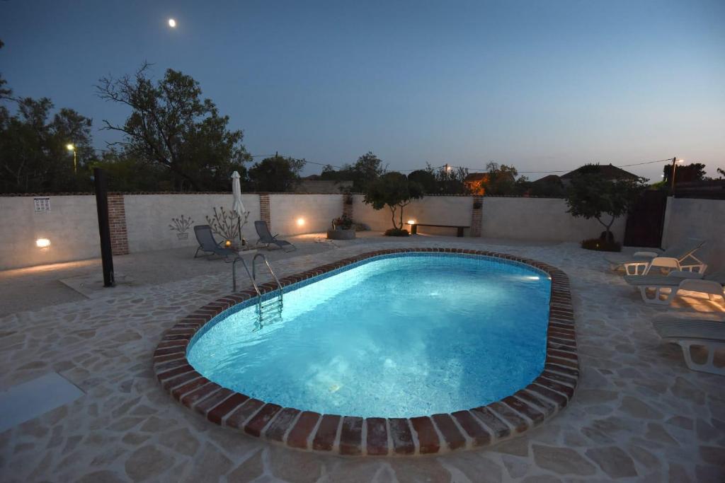 Villa Palace photo 3