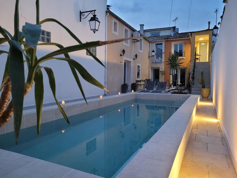 La Cigale - Piscine - Centre village photo 2