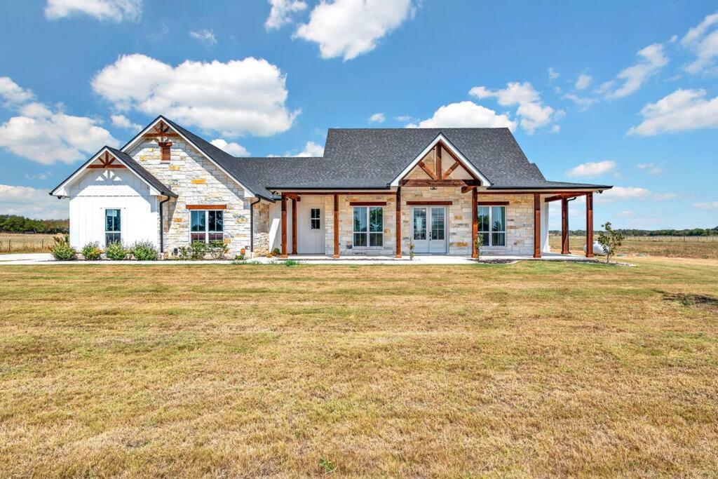 New Luxury Texas Farmhouse image