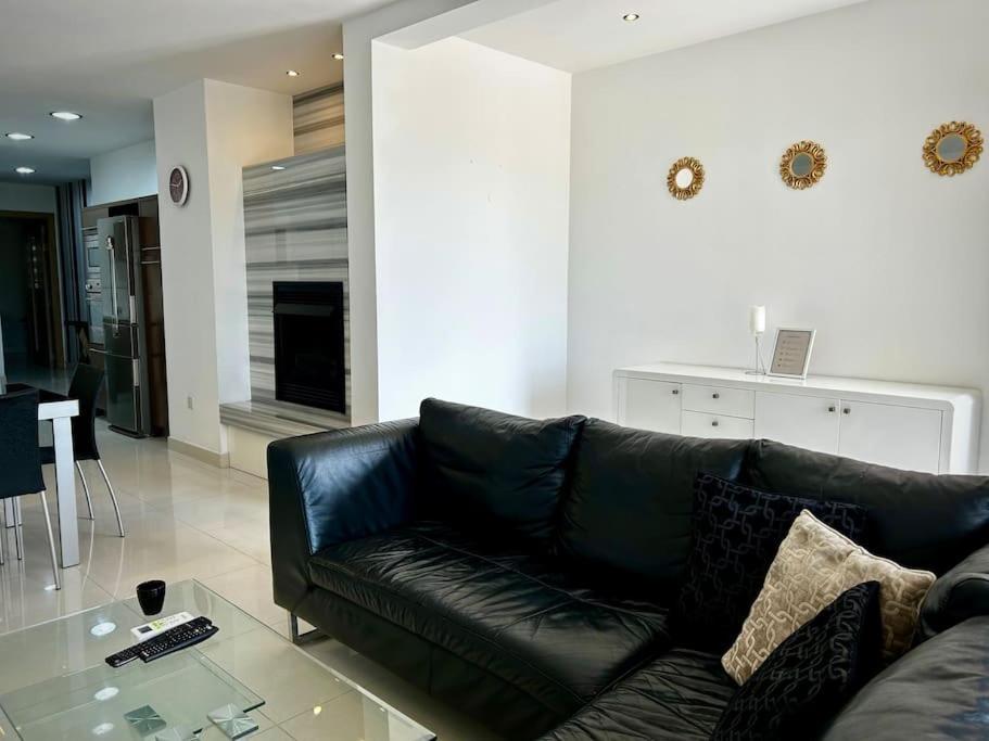Salina Maisonette - Pool access photo 1