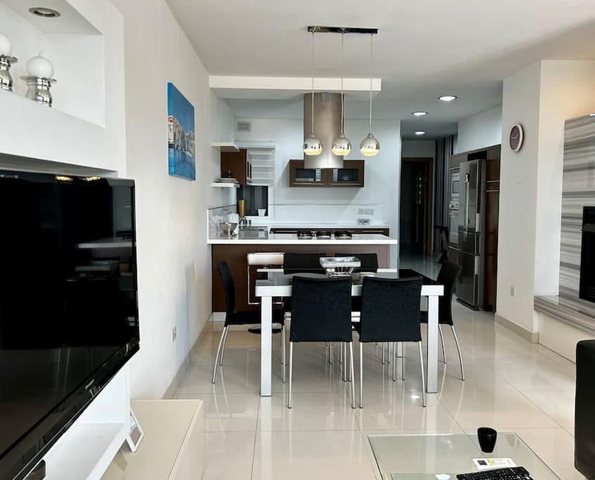 Salina Maisonette - Pool access photo 4