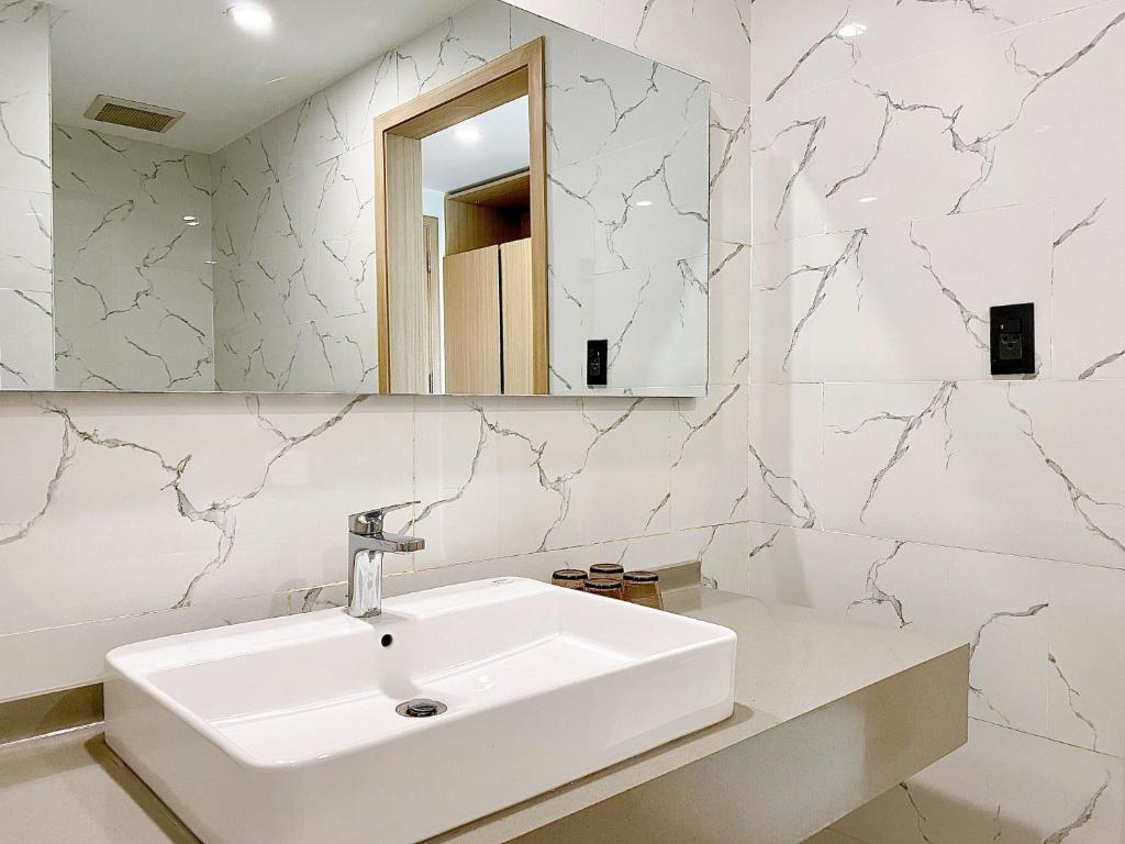 The Luxe Hotel Châu Đốc