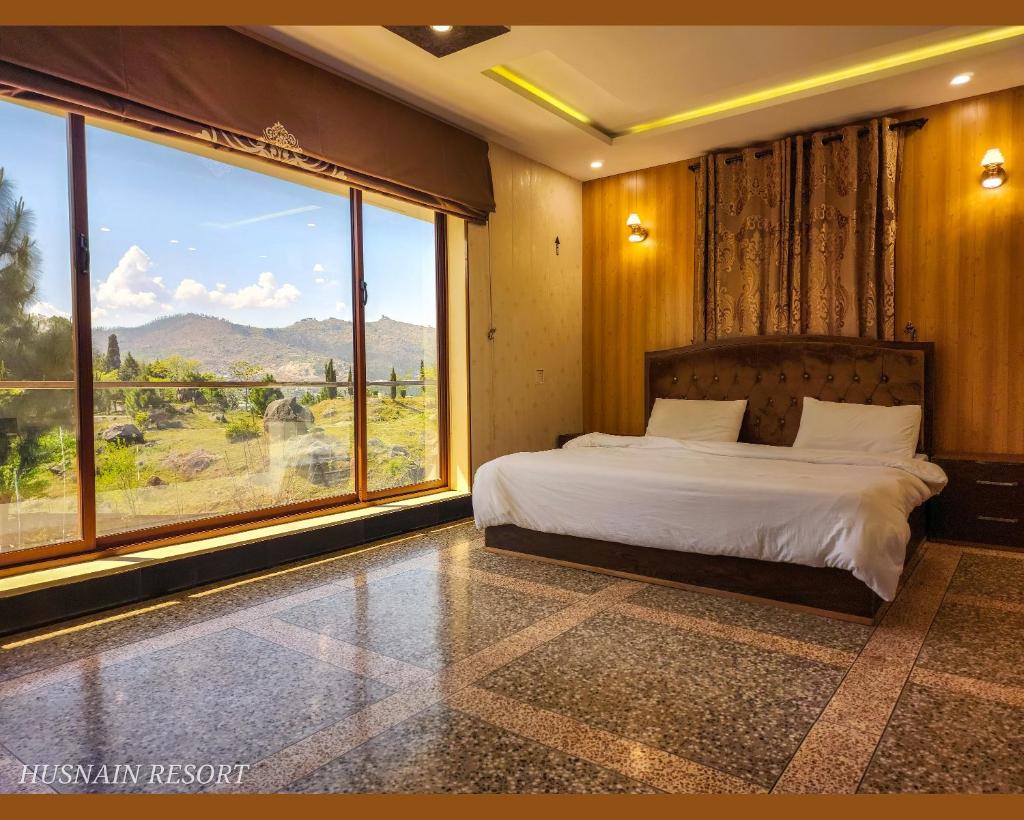HUSNAIN RESORT by Saud khan photo 2