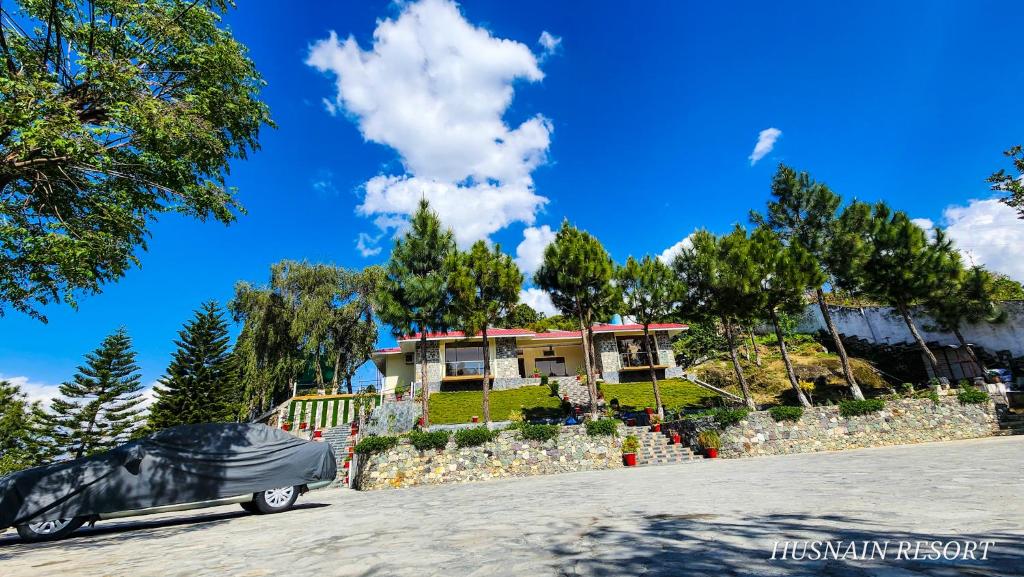 HUSNAIN RESORT by Saud khan photo 1