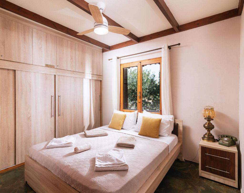 Wooden Beach House photo 2