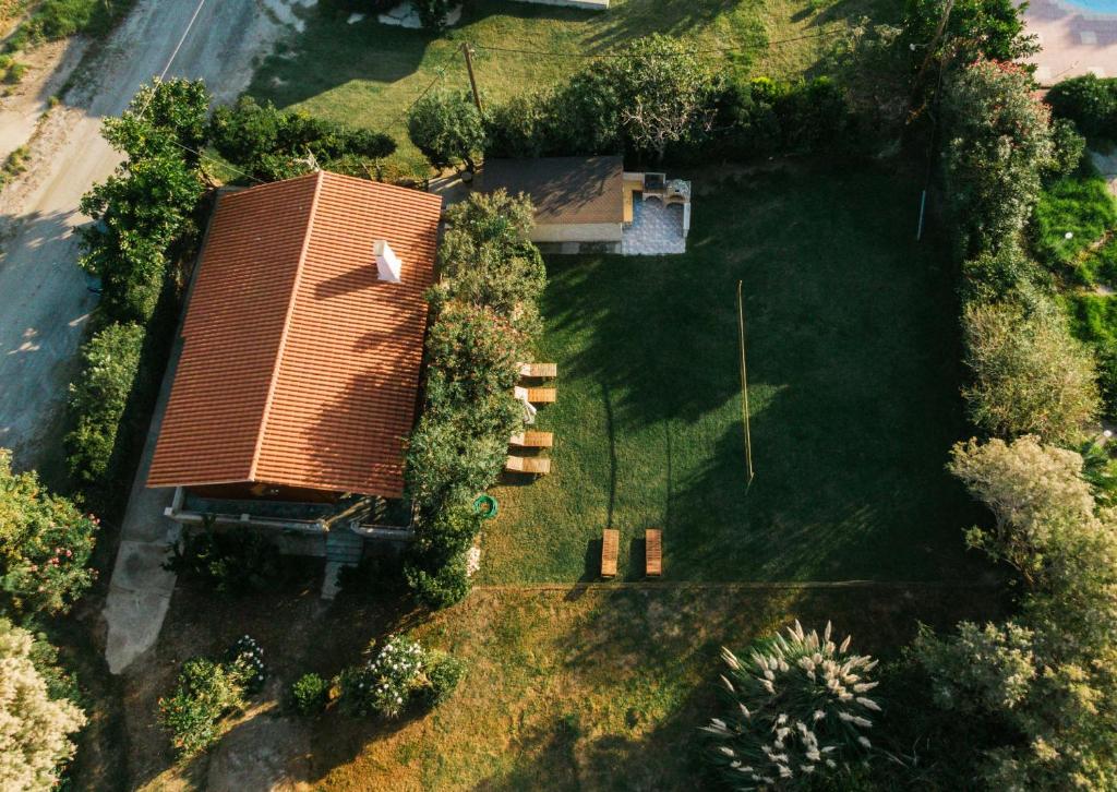 Wooden Beach House photo 4