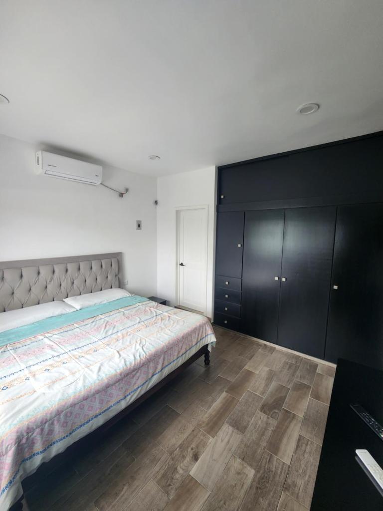 habitaciones disponibles con baño privado zona centro photo 4