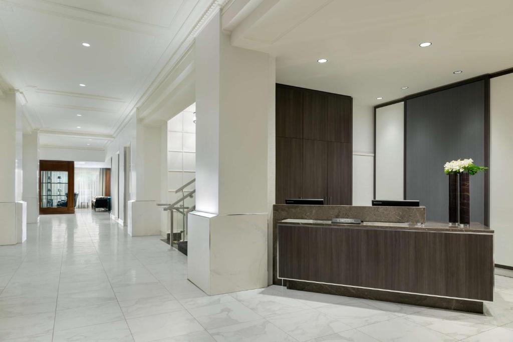 Hilton Boston Park Plaza photo 3