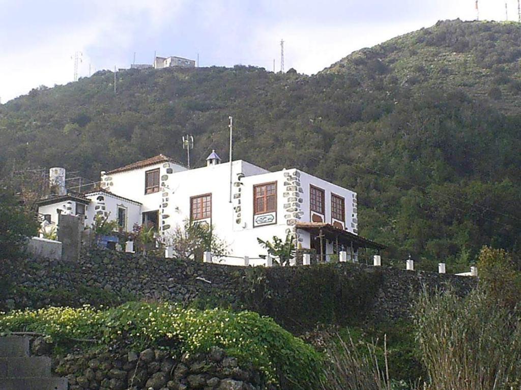 CALIFURNIA - Refurb Antique Villa photo 3