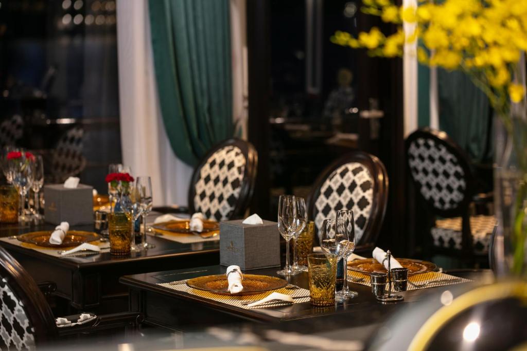 Genesis Luxury Regal Cruises