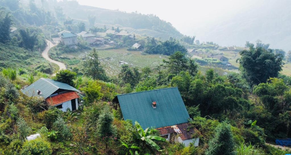 Chapi Homestay Hillside