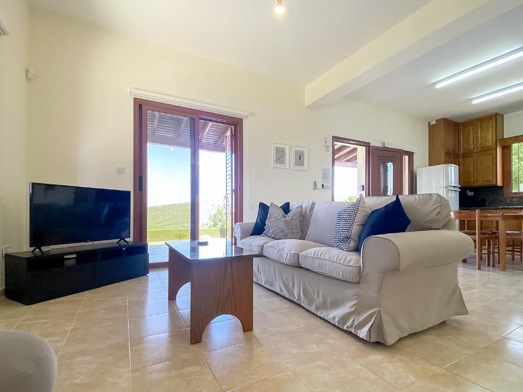 Phaedrus Living: Serenity Villa Lysos photo 1