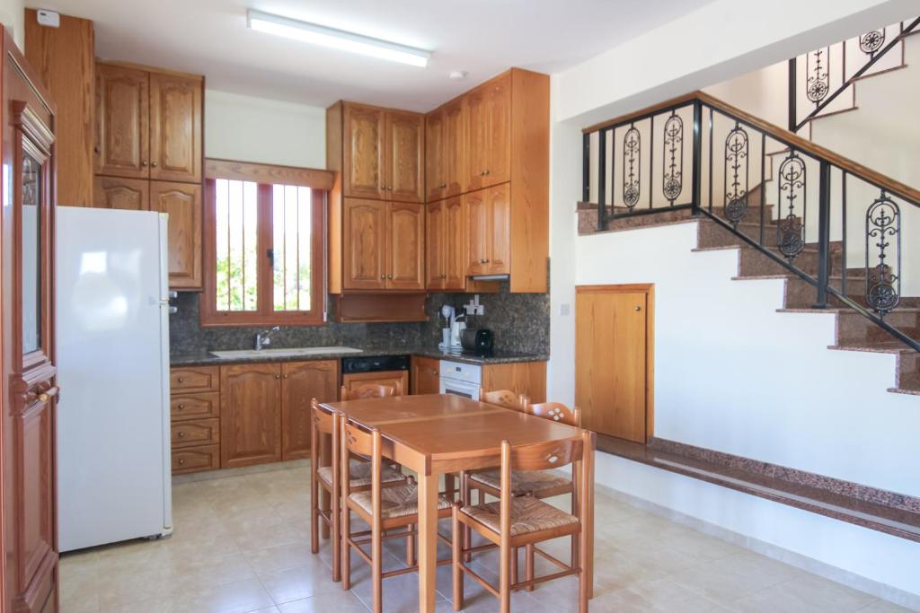 Phaedrus Living: Serenity Villa Lysos photo 2
