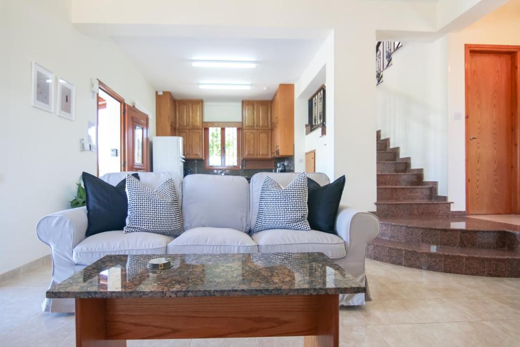 Phaedrus Living: Serenity Villa Lysos photo 4