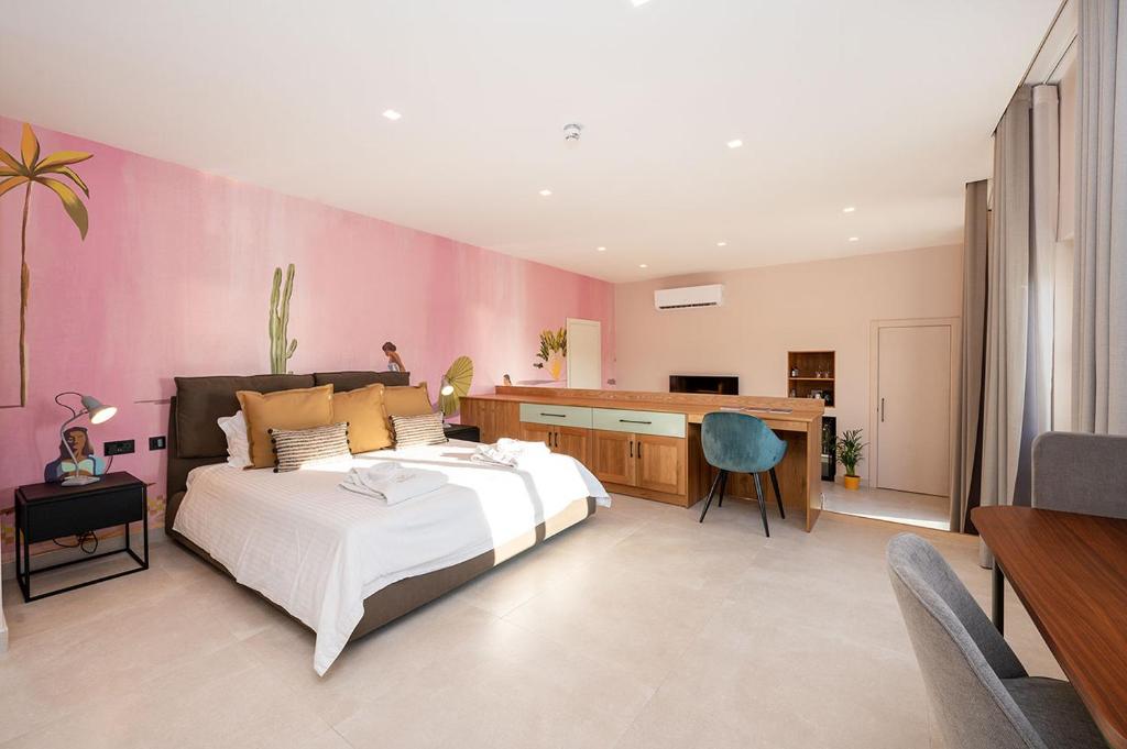 Viewpoint Boutique Living photo 3