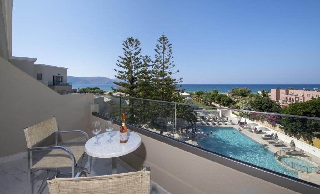 Vantaris Luxury Beach Resort photo 4