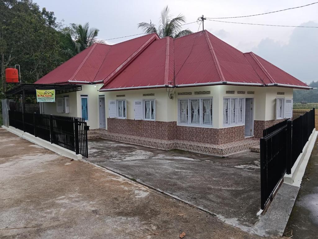 Balqis Homestay Syariah III Nagari Salo Kec Baso Kab Agam photo 2