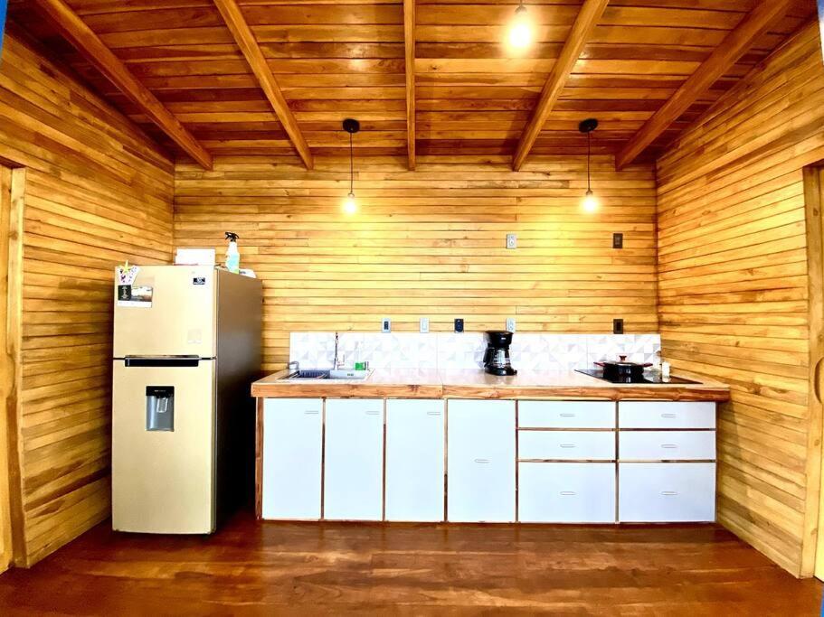 Hoja Azul - Sustainable teak modern cabin in Hojancha photo 4