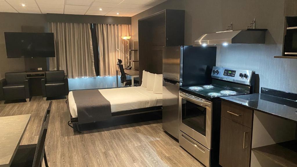Hotel & Suites Le Dauphin Drummondville photo 2