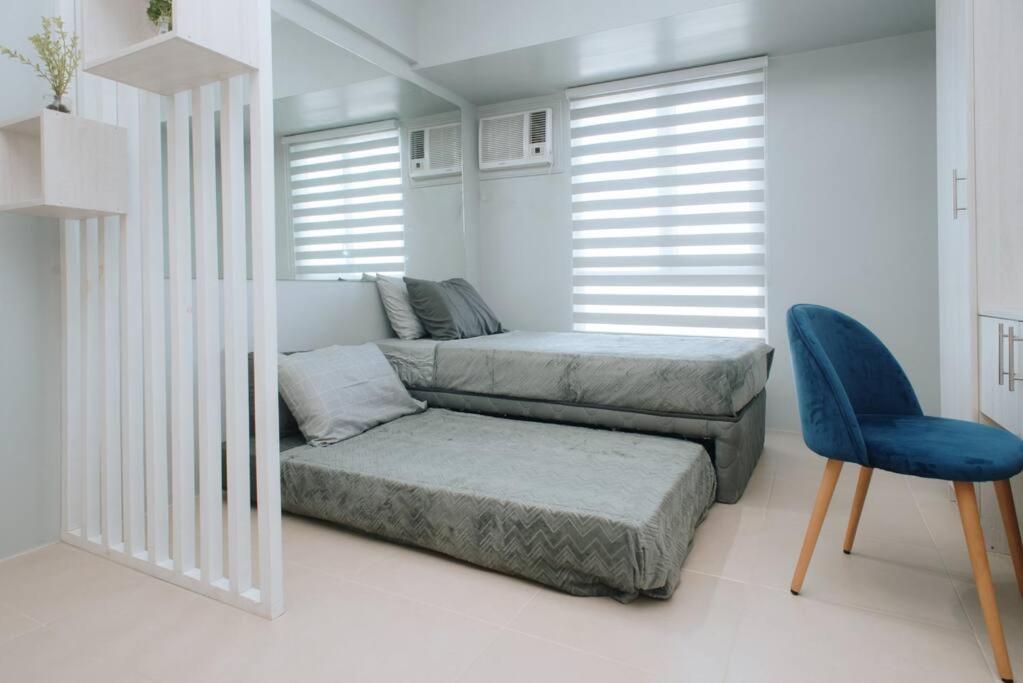 Studio Unit at Avida Towers Riala Tower 2 Cebu IT Park with Pool and Wifi photo 4