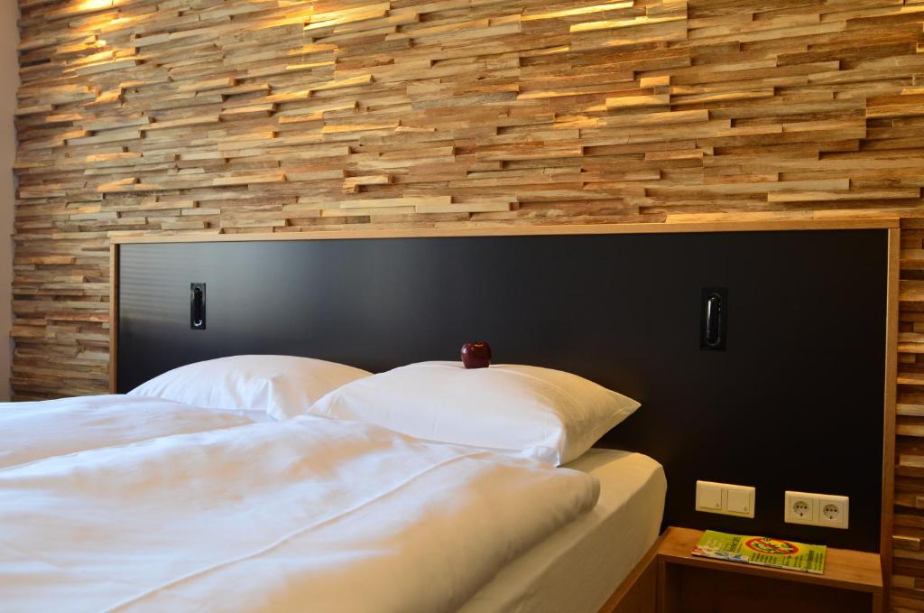 Двухместный (Стандартный двухместный номер с 1 кроватью), Hotel Five