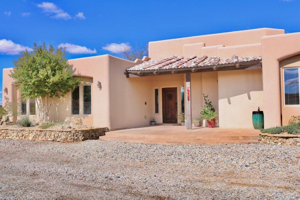 Southwestern Comfort Stay 2B image
