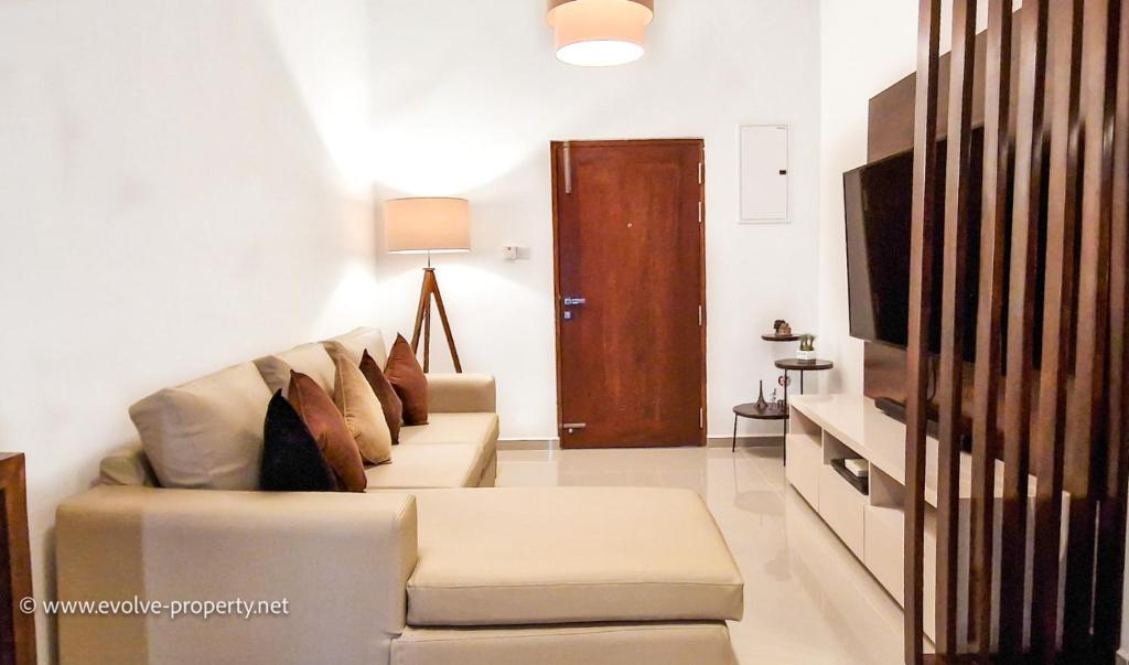 Luxurious 2 bedroom apartment - Ariyana Resort Apartments -Athurugiriya photo 2