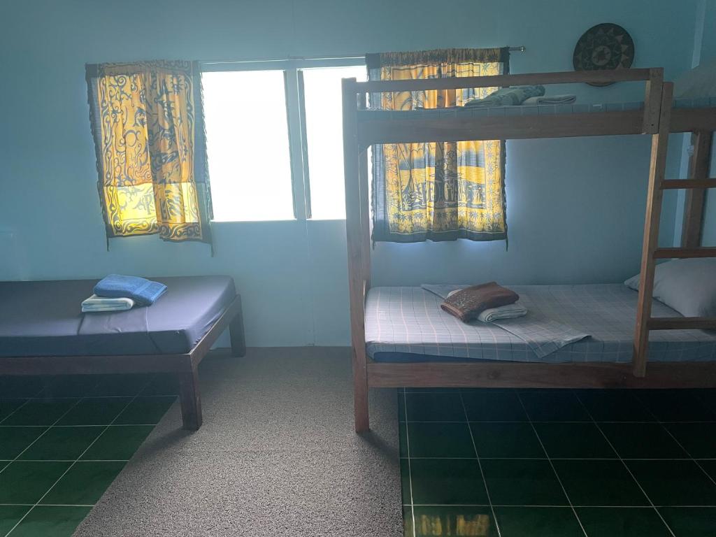 Blue Lagoon Guest house for Backpakers photo 4