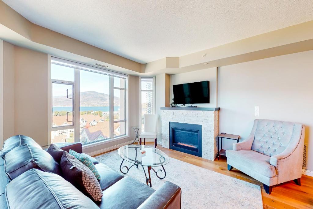 Sunset Waterfront Resort #1306