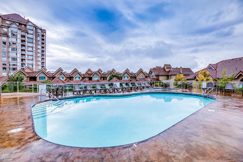 Sunset Waterfront Resort #1306 photo 3