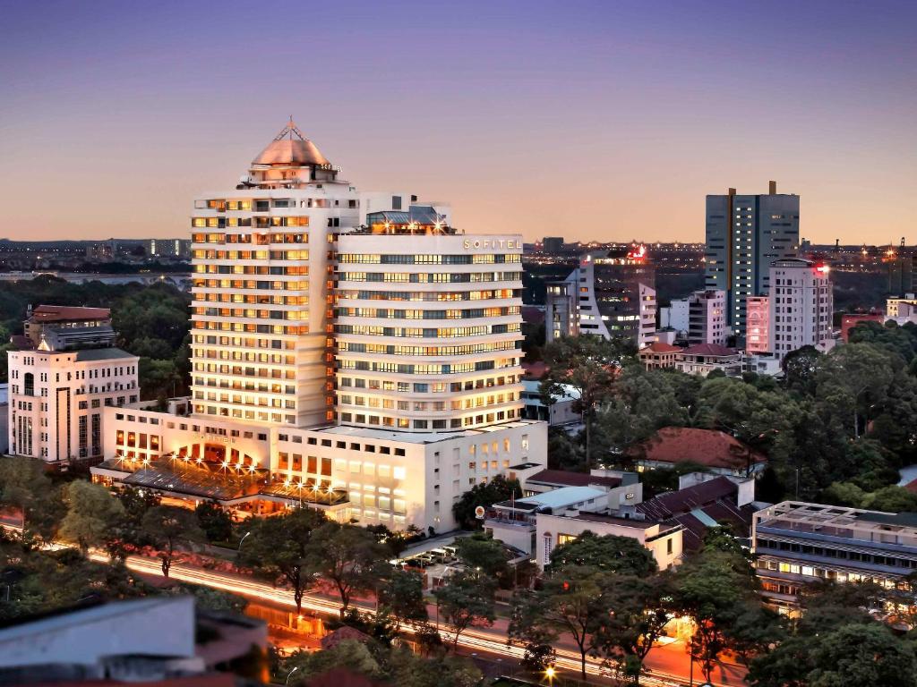 Khách Sạn Sofitel Saigon Plaza 