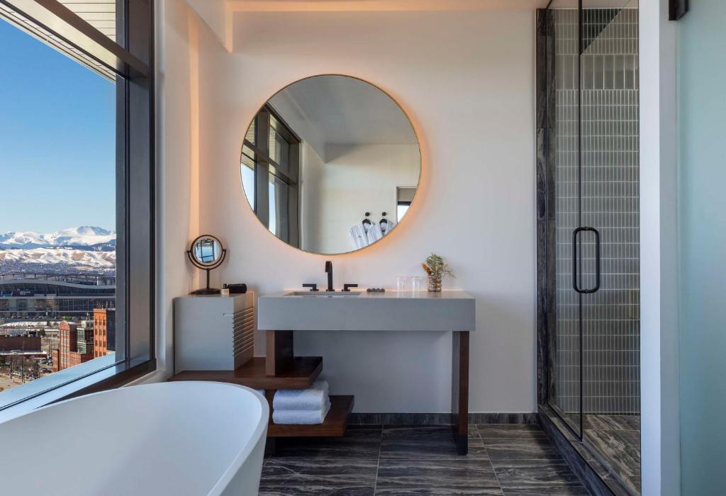 Thompson Denver, by Hyatt photo 4