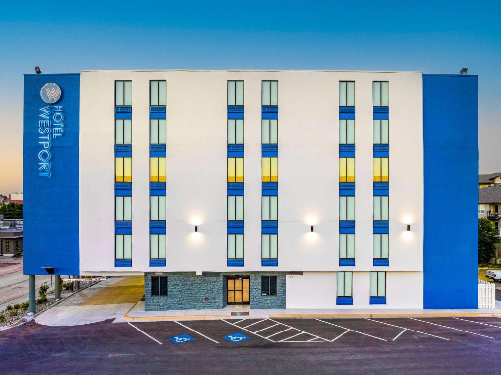 Hotel Westport Kansas City, Tapestry Collection by Hilton image