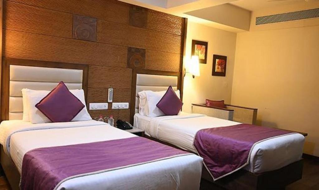 FabHotel Prime Ace Grand