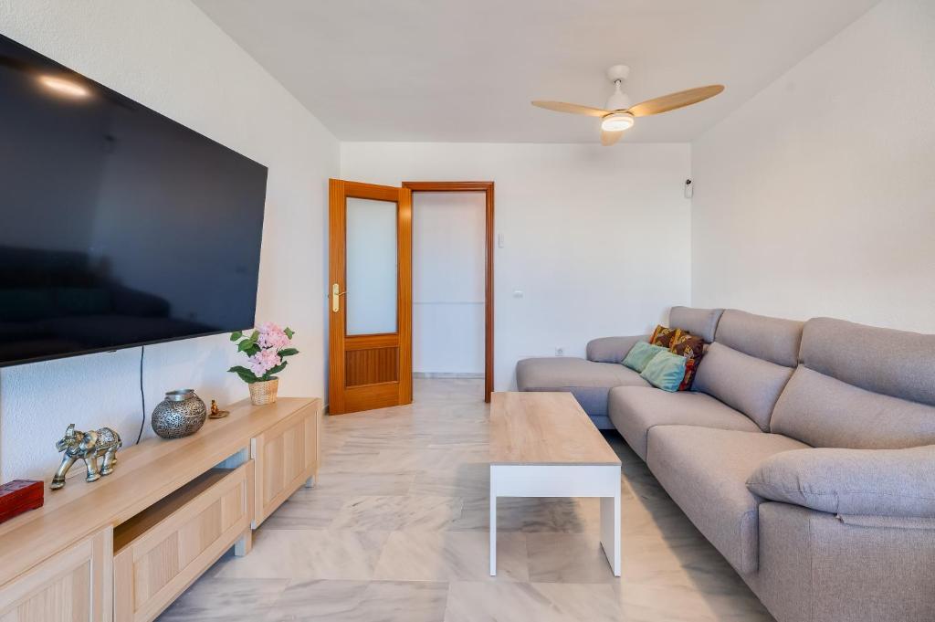 VB 3BR Duplex with Sea Views, BBQ Jacuzzi photo 2