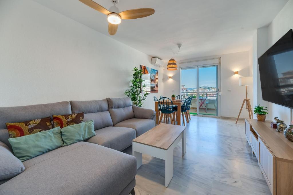 VB 3BR Duplex with Sea Views, BBQ Jacuzzi photo 1
