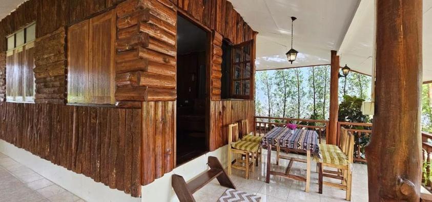 HomDoiIntr Farmstay ฮ่อมดอยอินทร์ ฟาร์มสเตย์