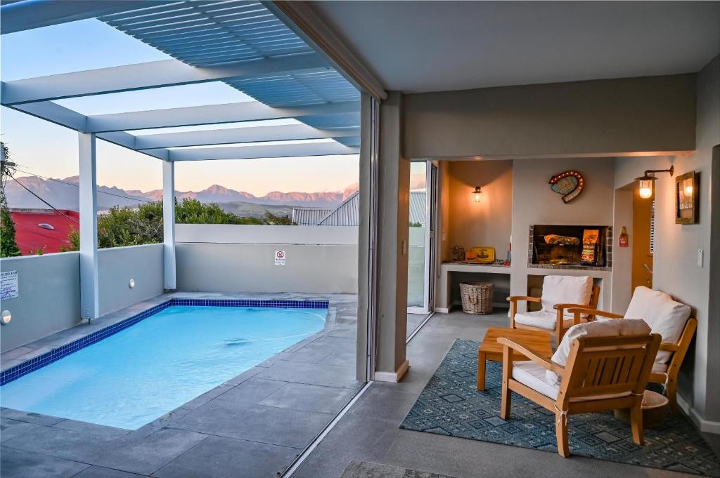 Die Badhuis, for Fabulous living! Sleeps 4, Private pool photo 2