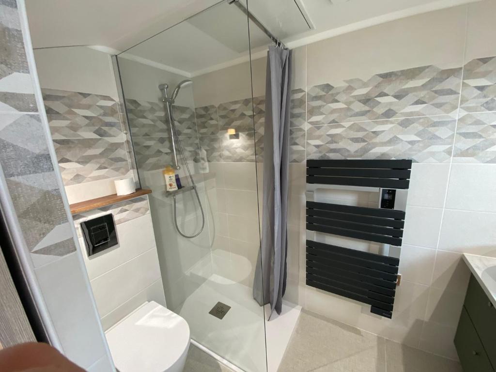 Maison au pied du château + parking privé photo 2