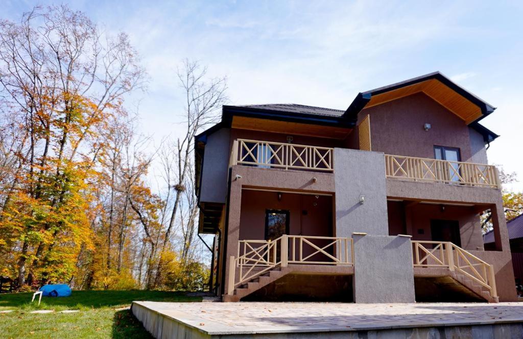 CHALET WOODS GUSAR photo 3