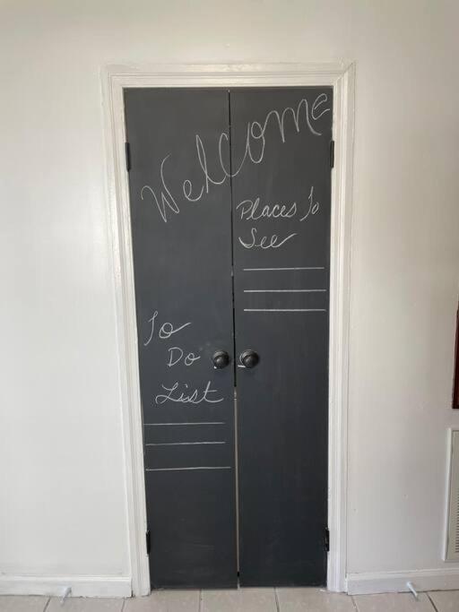 Pet Friendly, 30+ Night Stay photo 3