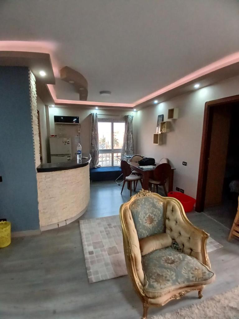 Condo/Apartment Fully furnished photo 3