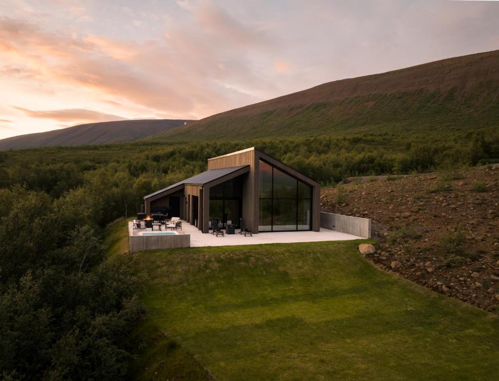 Villa North photo 1