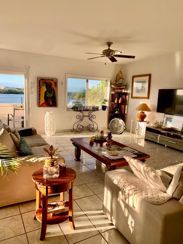 Cupecoy lagoon duplex photo 4