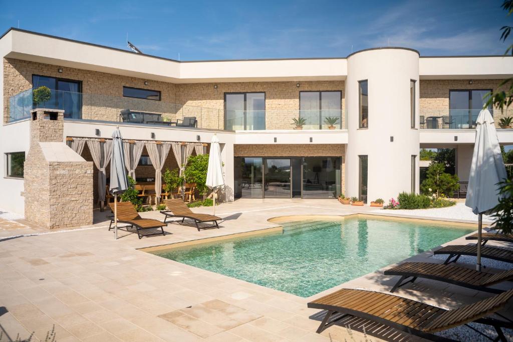 Villa Elani - Stylish And Modern 6B Seaview Villa photo 1