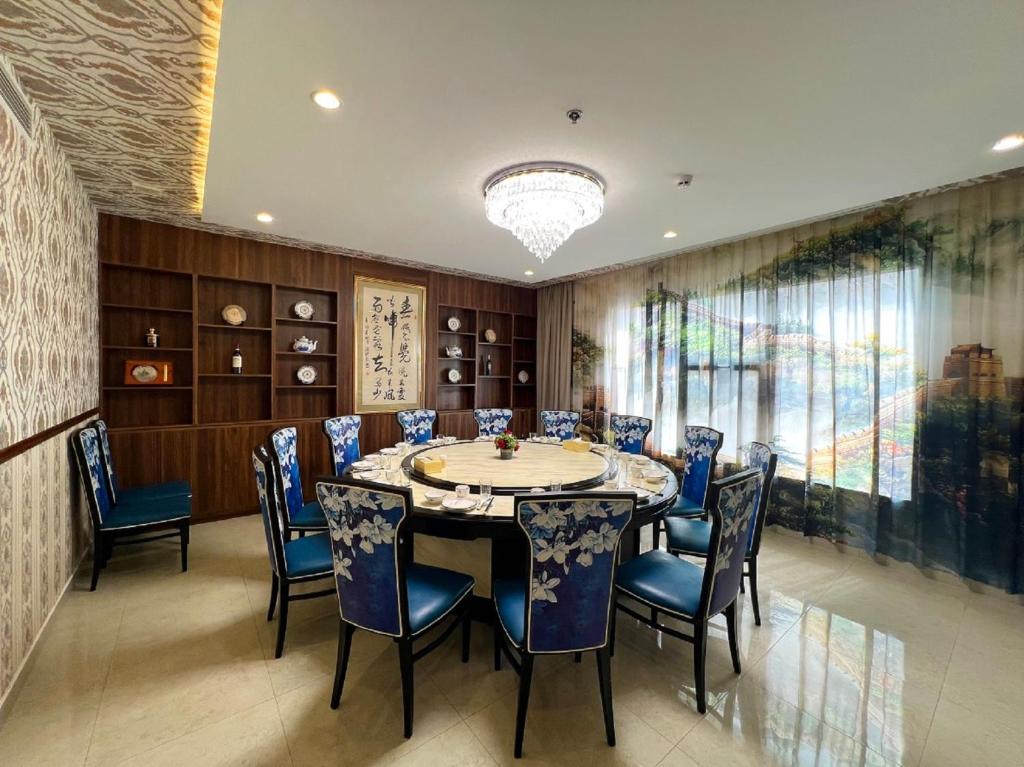 Wave View Hotel photo 1