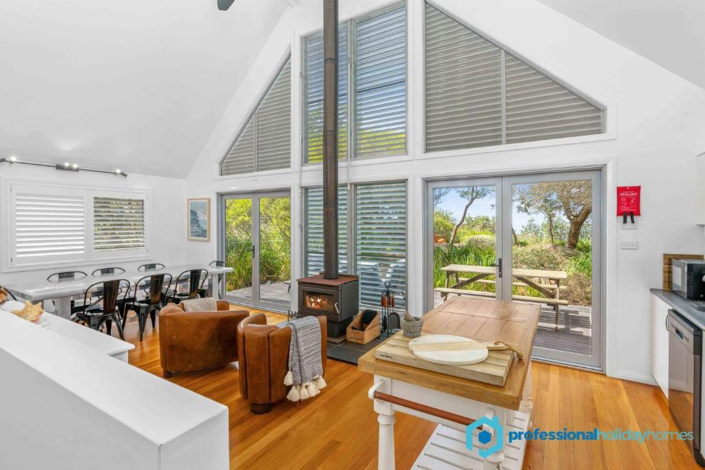Ocean Dunes - Absolute Beachfront with Fireplace photo 1